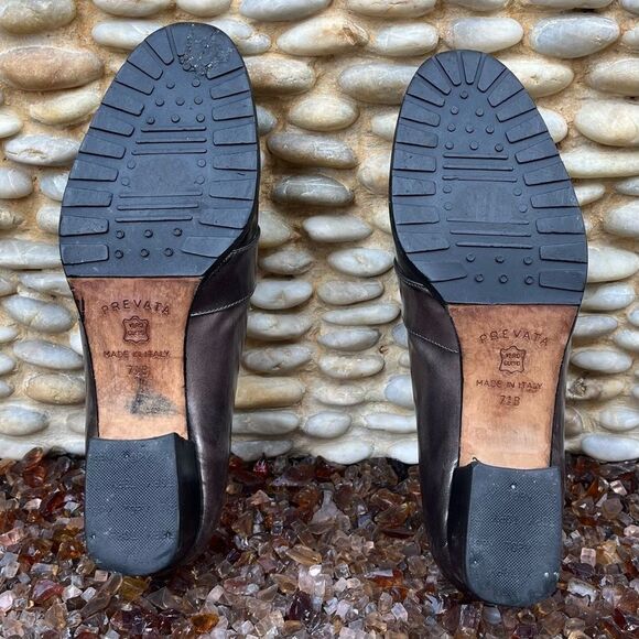 Preveta Silver Metallic Leather Loafers w/Silver Buckle Accent. Size 7.5B Italy - Picture 7 of 8